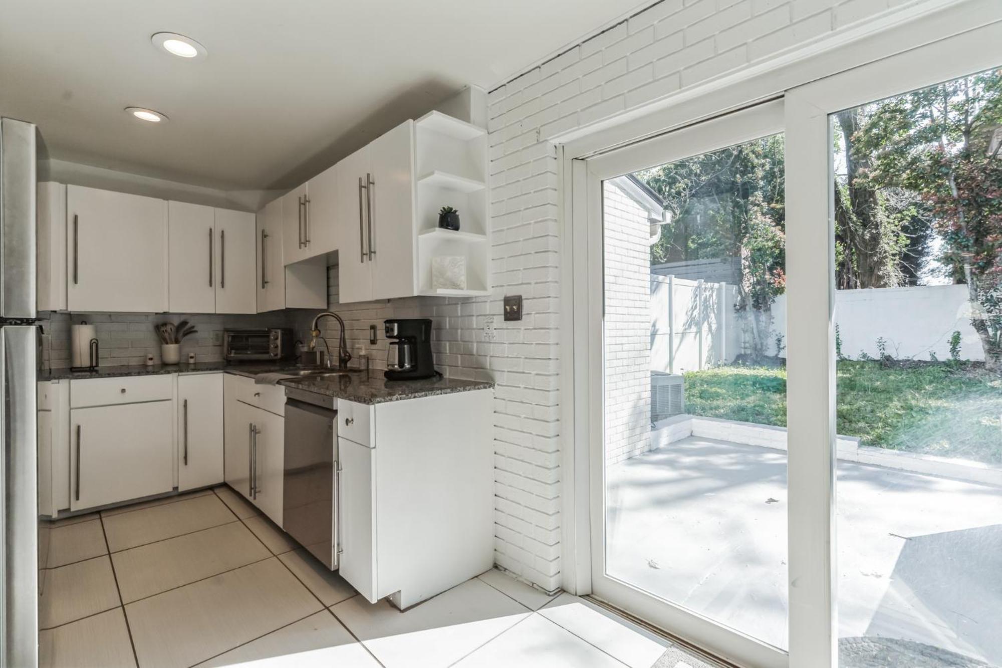 Beltline Beauty Mins To Benz Stadium, Game * Atlanta